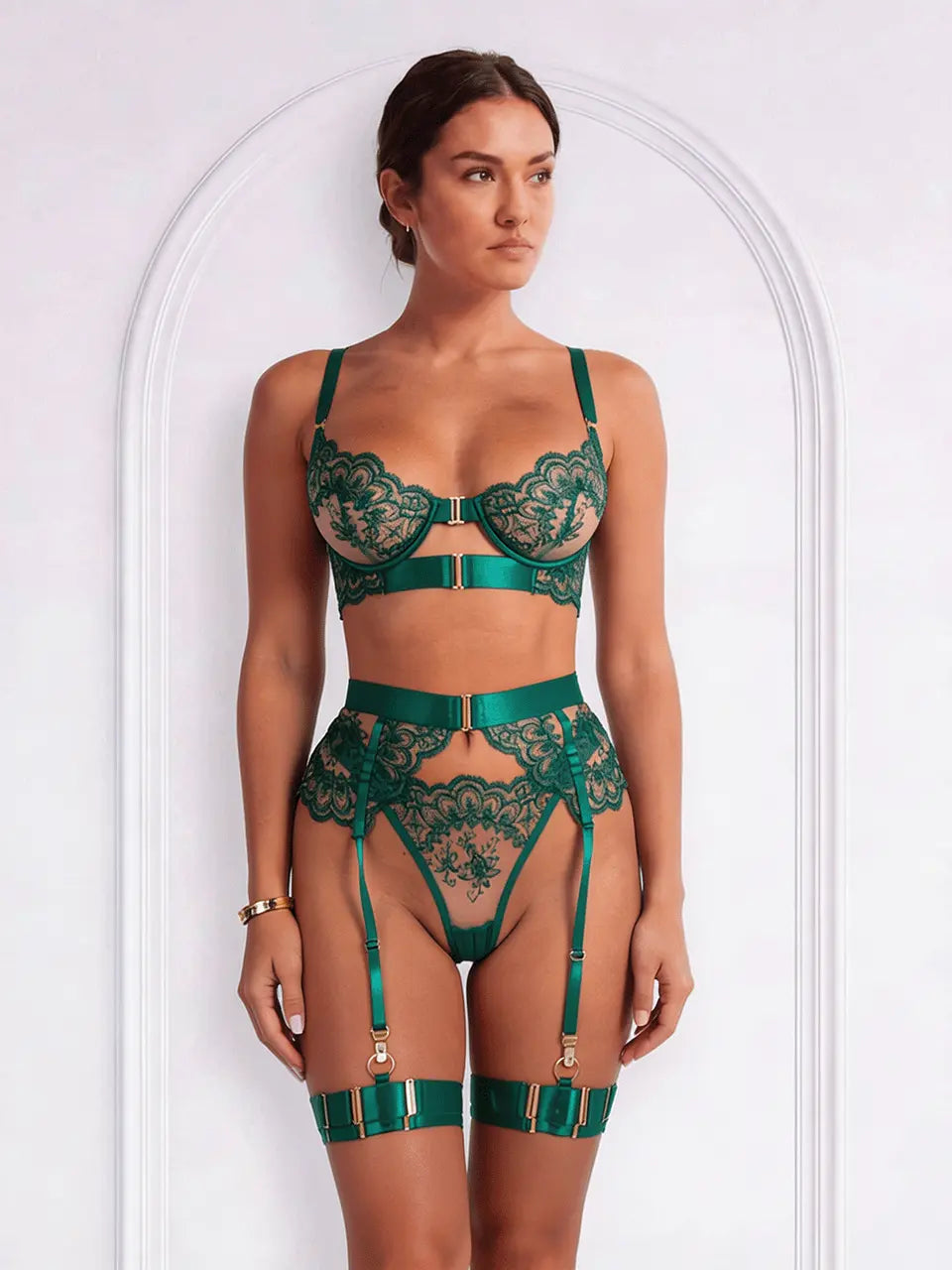 Bellissima Lace Bra & Knicker Set